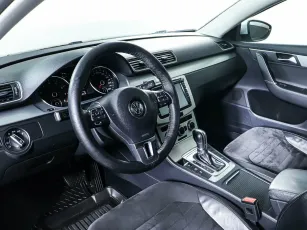 Volkswagen  12