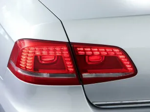 Volkswagen  8