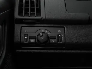 Land Rover  11