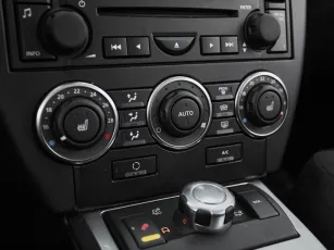 Land Rover  14