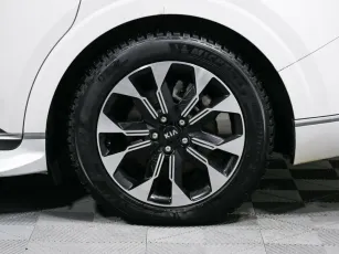 Kia  6