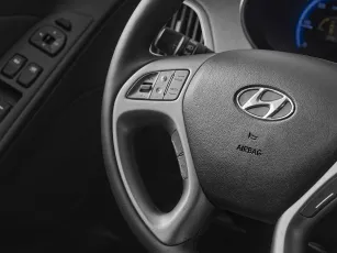 Hyundai  11