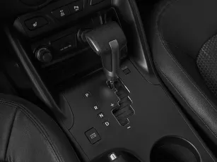 Hyundai  16