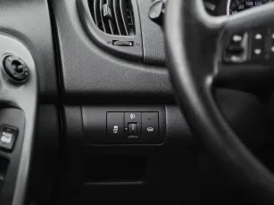 Kia  11