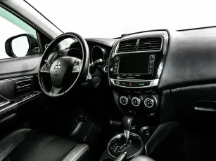 Mitsubishi  8