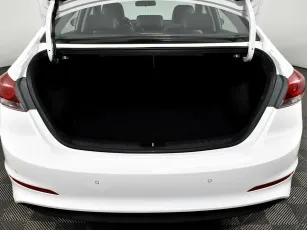 Hyundai  12
