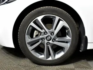 Hyundai  6