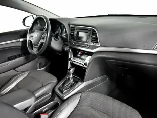 Hyundai  7