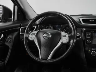 Nissan  10