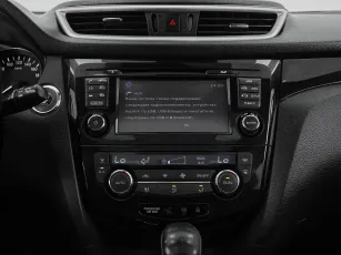 Nissan  15