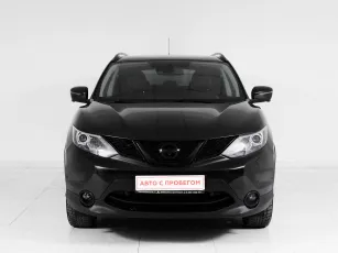 Nissan  2