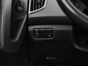 Hyundai  12