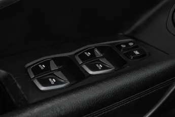 Hyundai  11