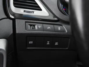 Hyundai  16