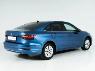Volkswagen  5