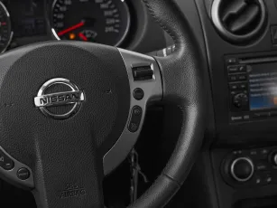 Nissan  12