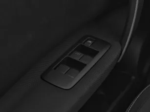 Nissan  13