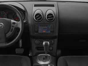Nissan  15