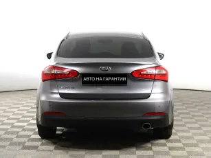 Kia  4