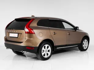 Volvo  6