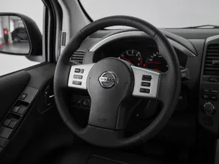 Nissan  10