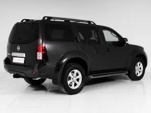 Nissan  6
