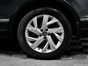 Volkswagen  8