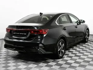 Kia  5