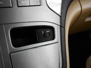 Hyundai  15