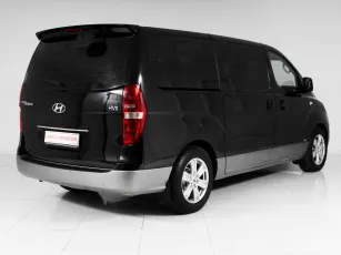 Hyundai  6