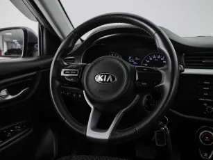 Kia  10