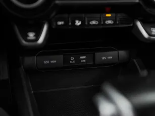 Kia  14