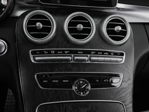 Mercedes-Benz  21