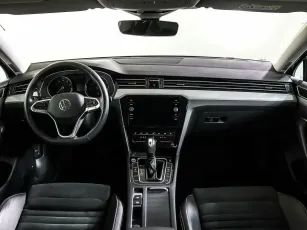 Volkswagen  9