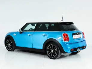 MINI  4