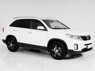 Kia  3