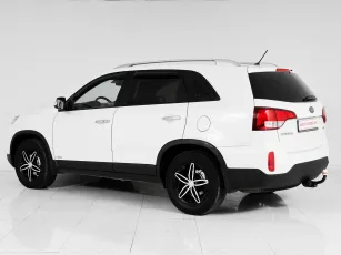Kia  4