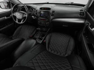 Kia  9