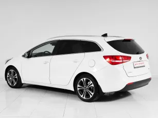 Kia  4