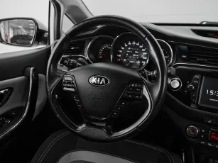 Kia  7