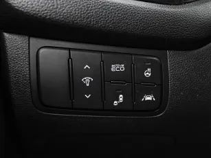 Kia  8