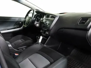 Kia  8