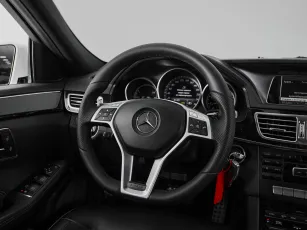 Mercedes-Benz  10