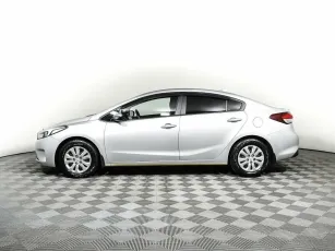 Kia  3