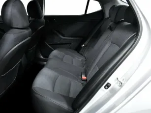 Kia  10