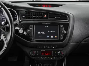 Kia  15