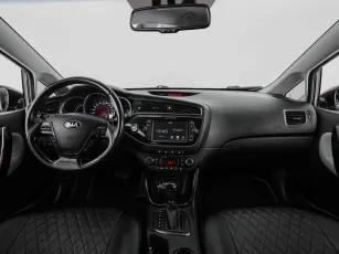 Kia  8
