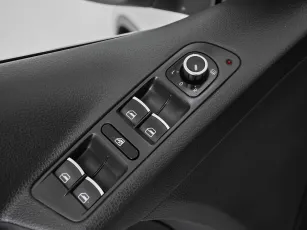 Volkswagen  12