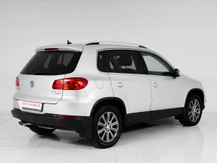 Volkswagen  6