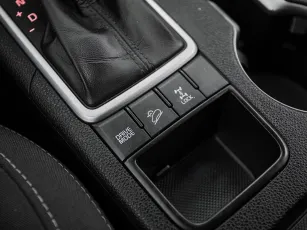 Kia  15